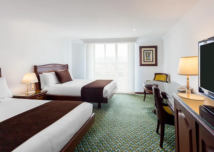 Hotel Embassy Park